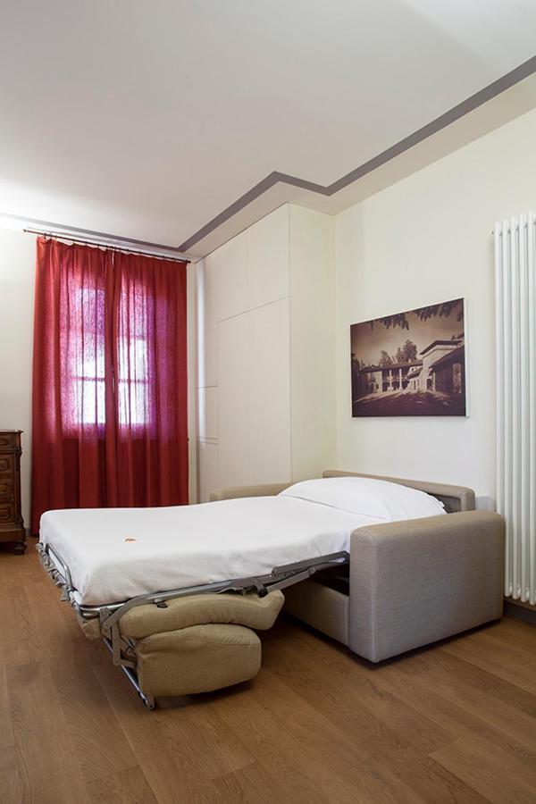 Borromeo Rooms Bed & Living Vimercate Exterior photo